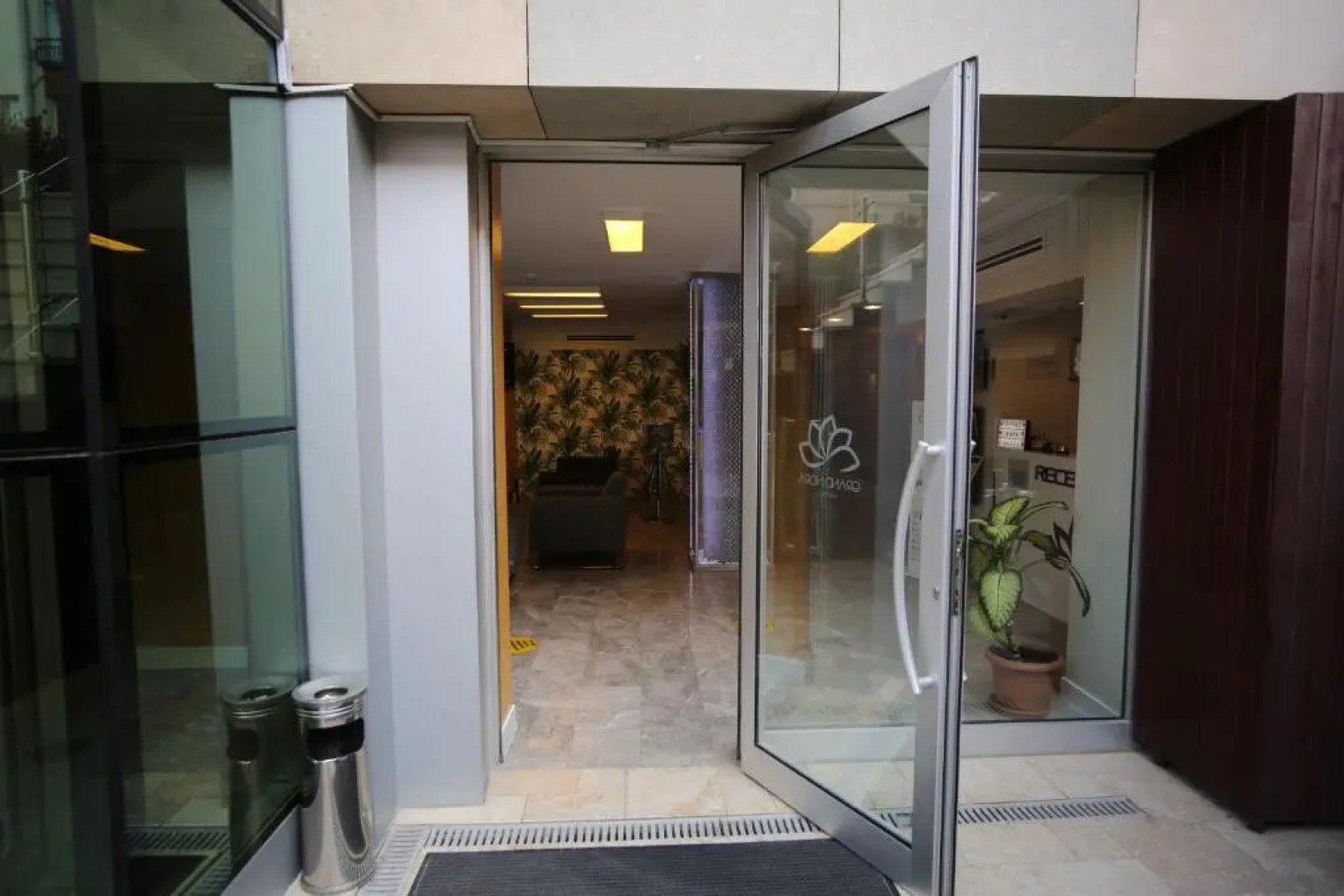 Nesta Boutique Hotel