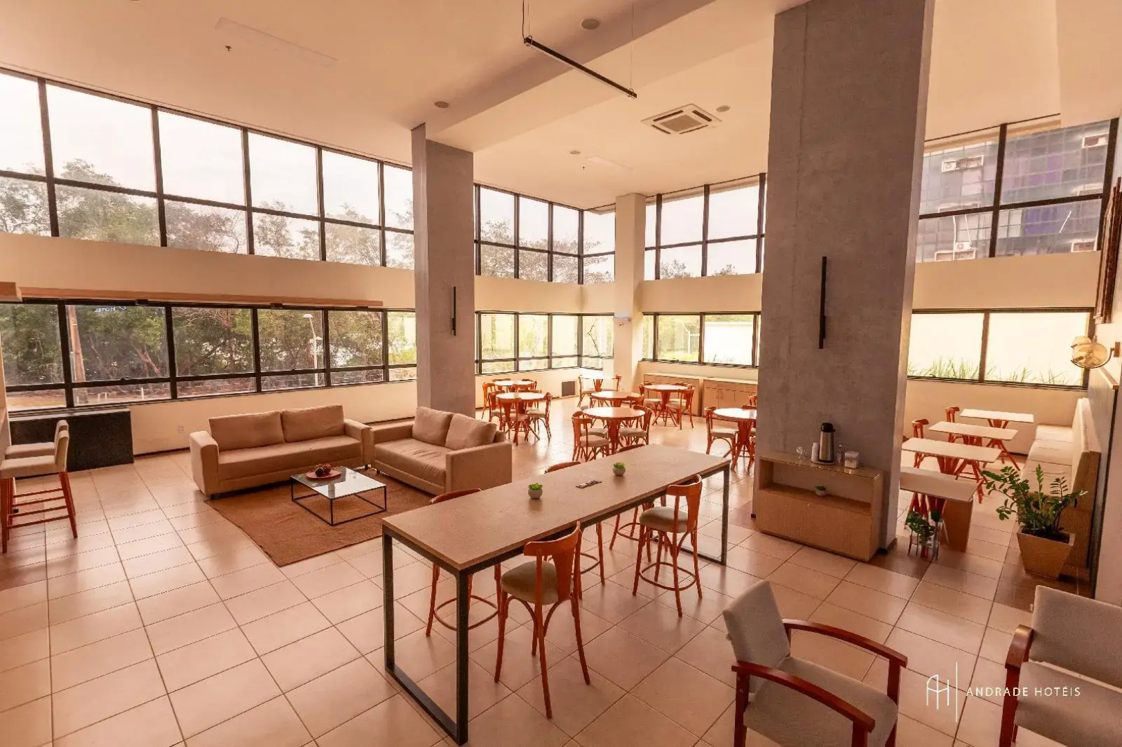 Tulip Inn Saint Louis