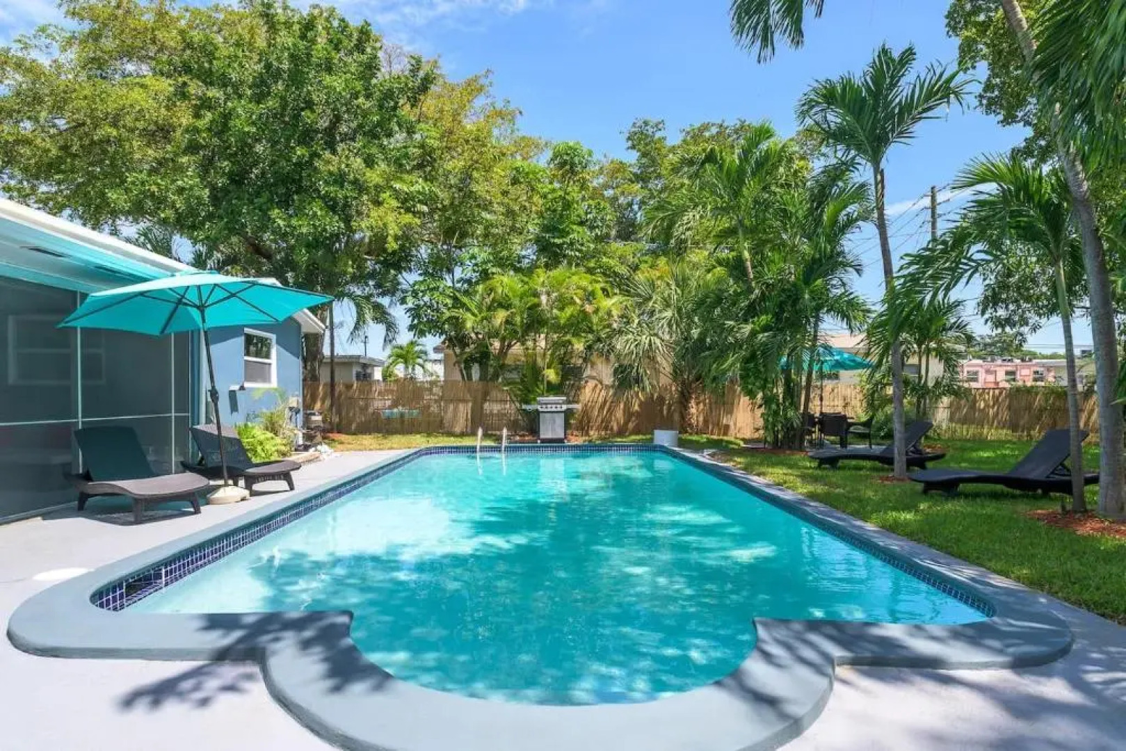Tropical House 3 Bedrooms with Pool Oakland Park