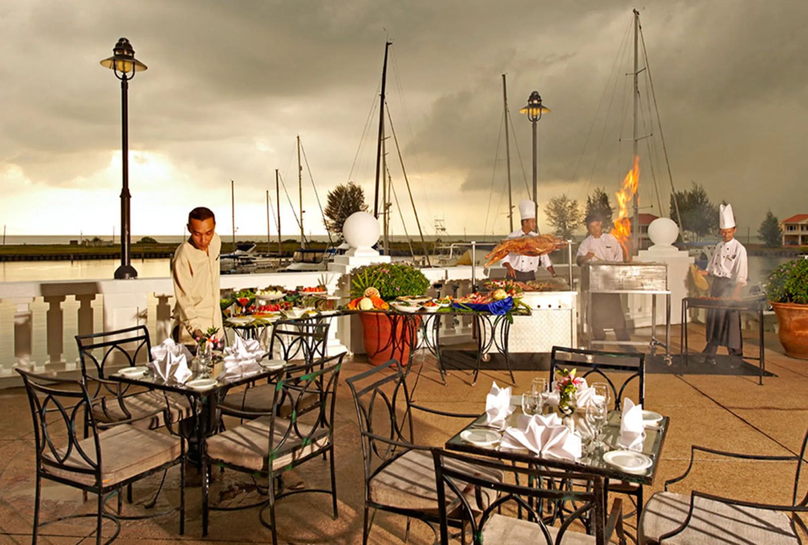 Avillion Admiral Cove