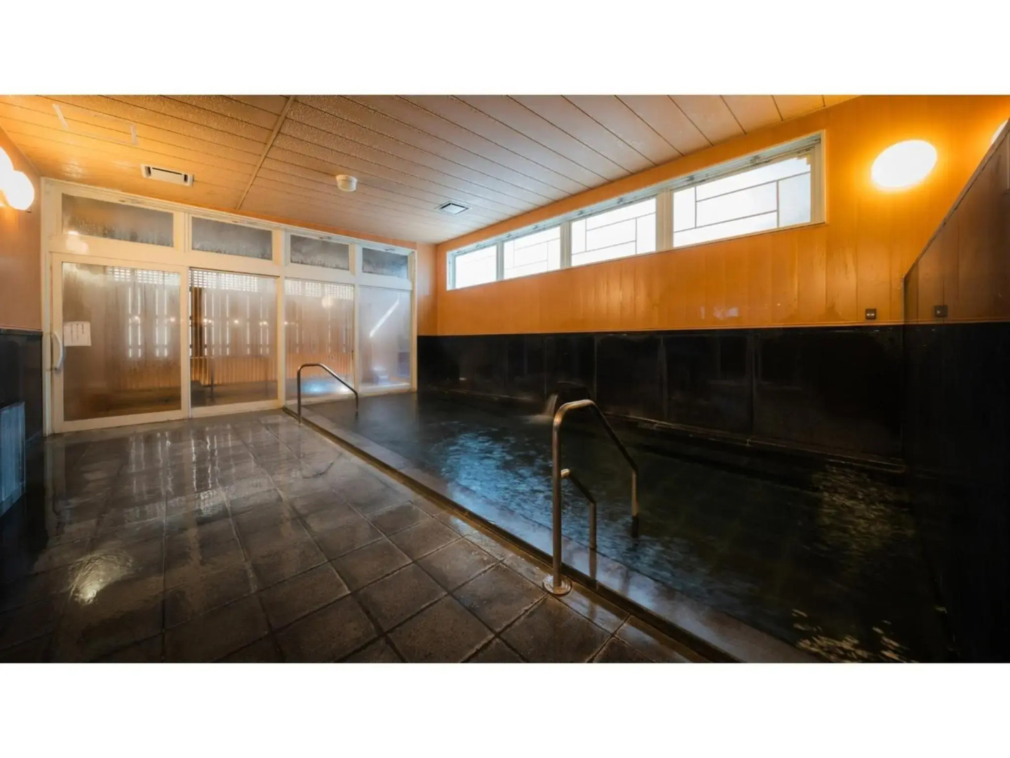 Old England Dogo Yamanote Hotel