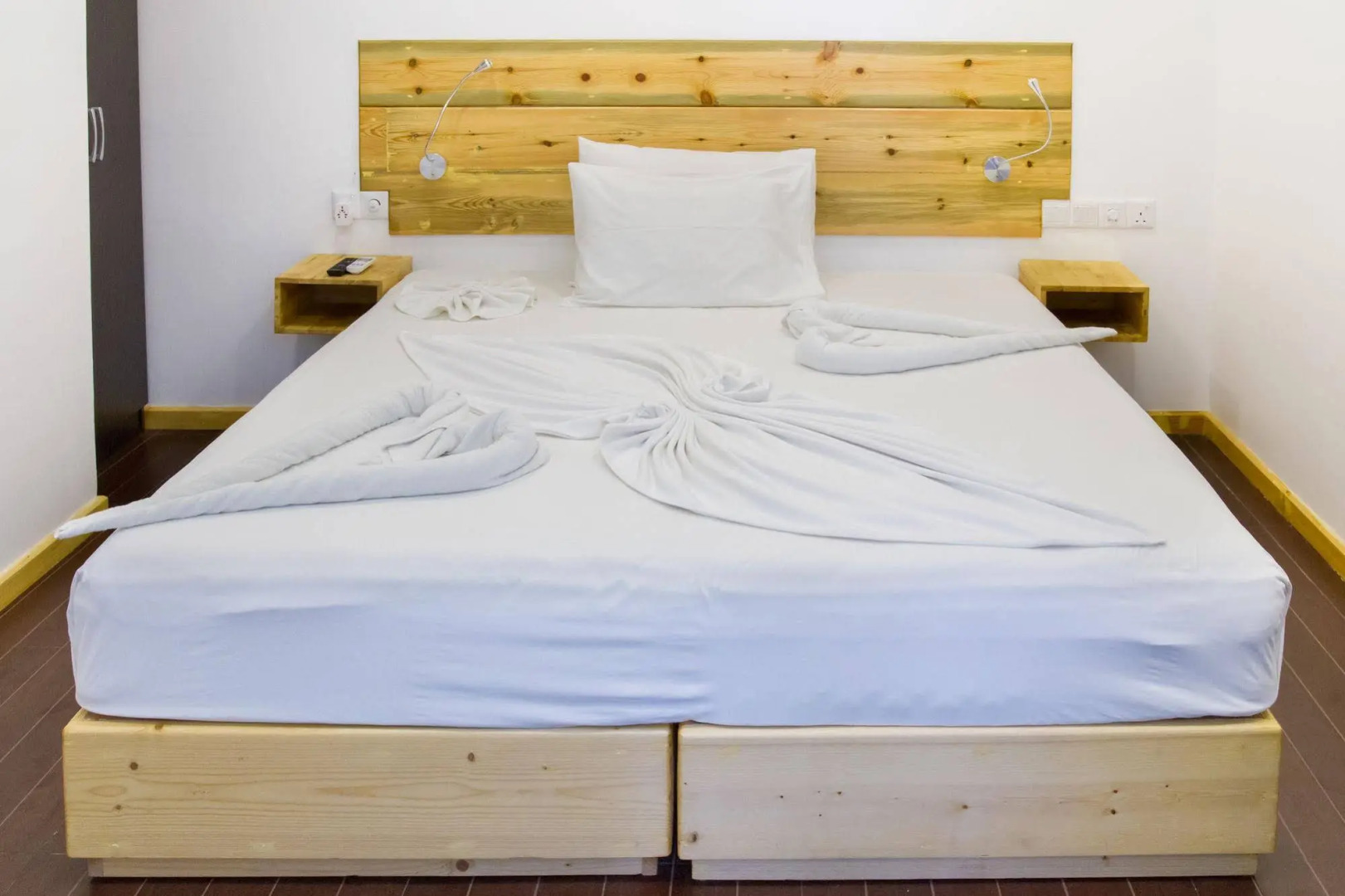 Отель Royal Pearl Inn