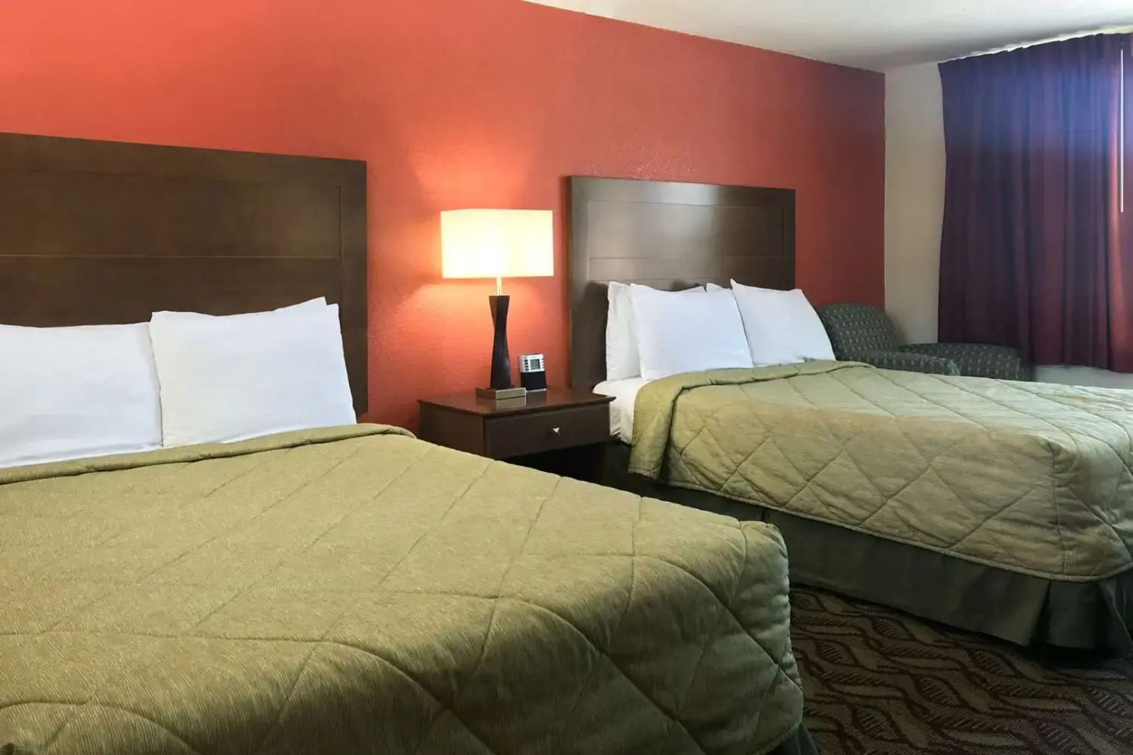 Super 8 by Wyndham Greensburg