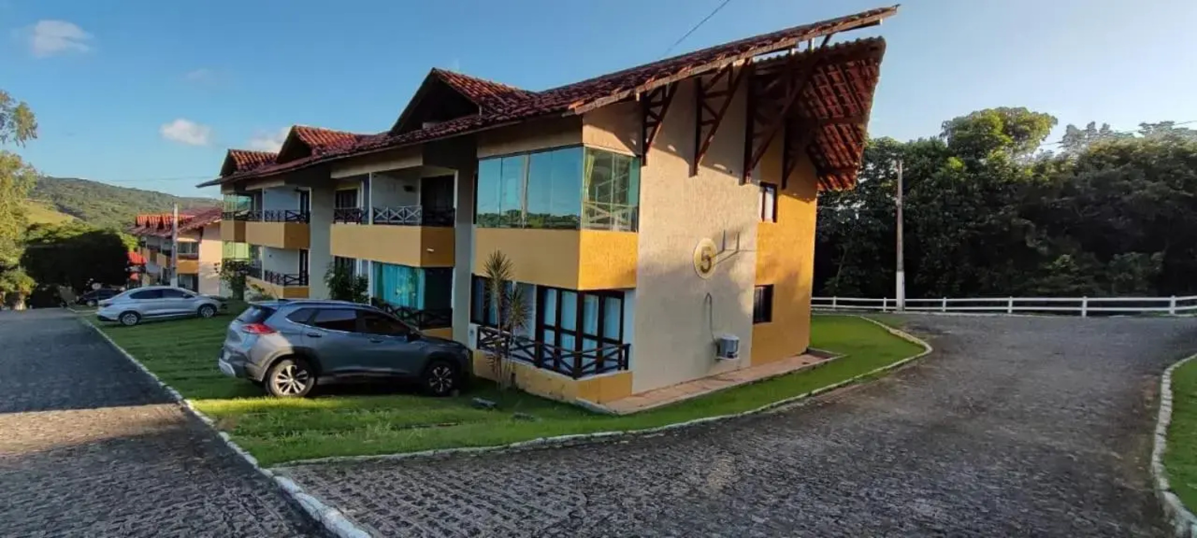 Condominio West Country Residence