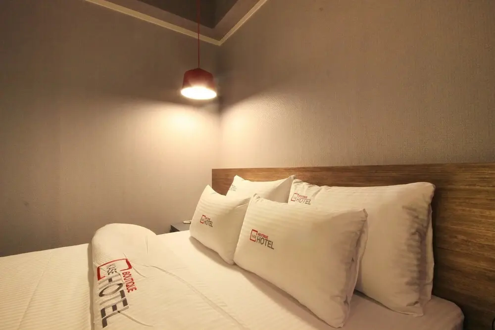 Yeongju Case Business Hotel