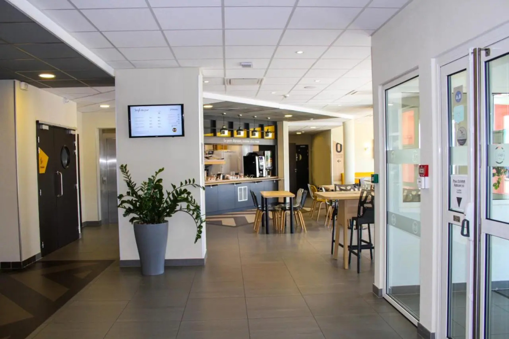 B&B HOTEL VALENCE TGV-Romans