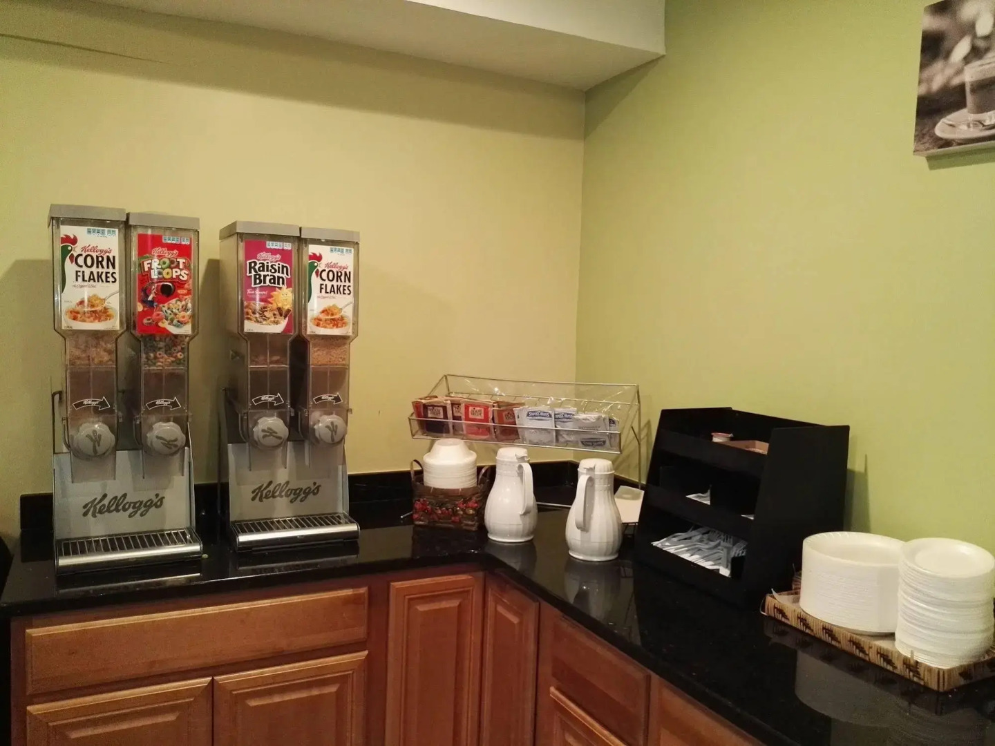 The Mariner Resort Cape Cod by The Red Collection