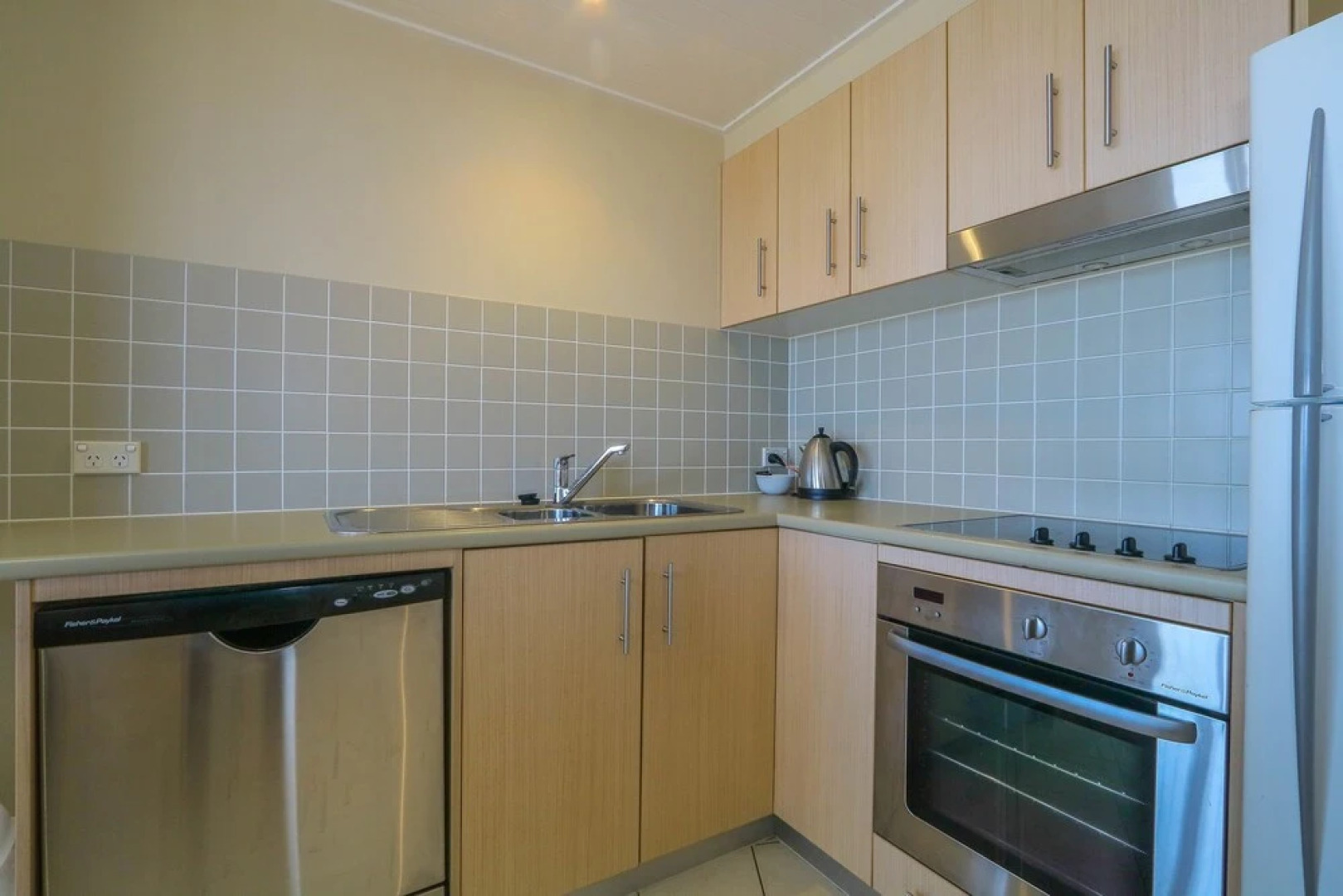 Resort Apartment on Salt Beach 6318