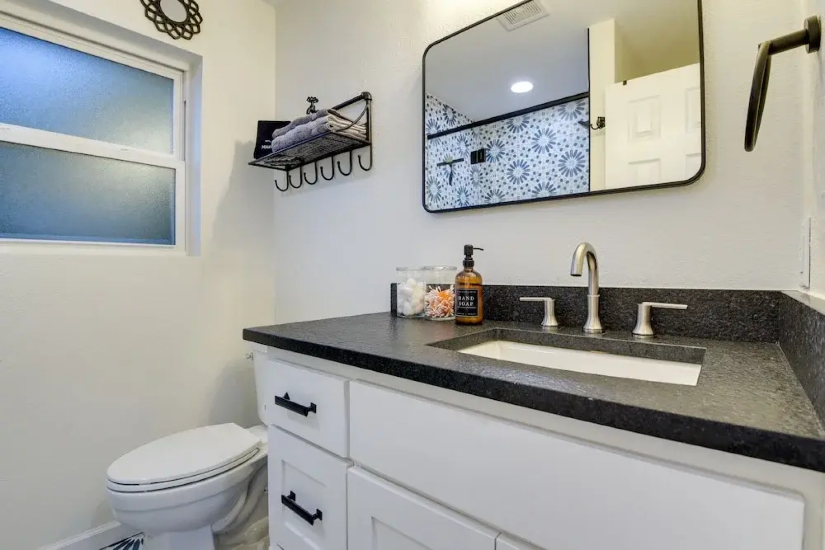 Updated Granbury Home in Historic District!