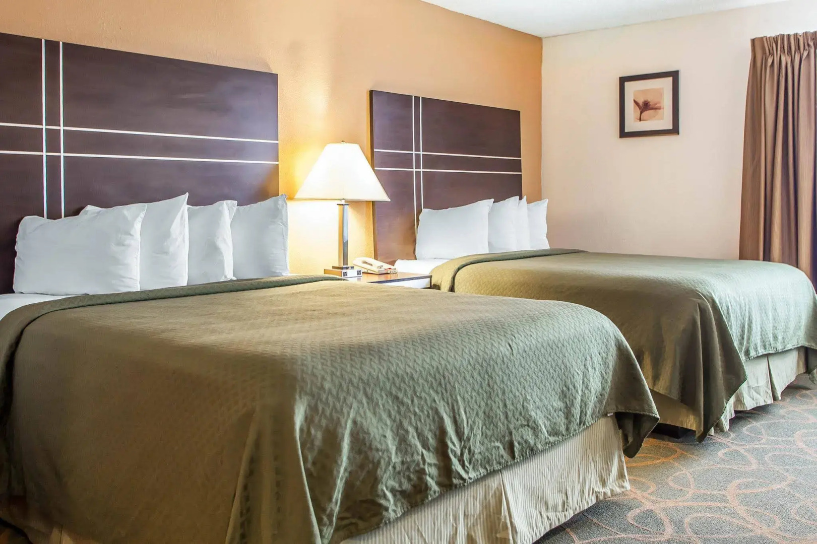 Quality Suites Milwaukee Airport