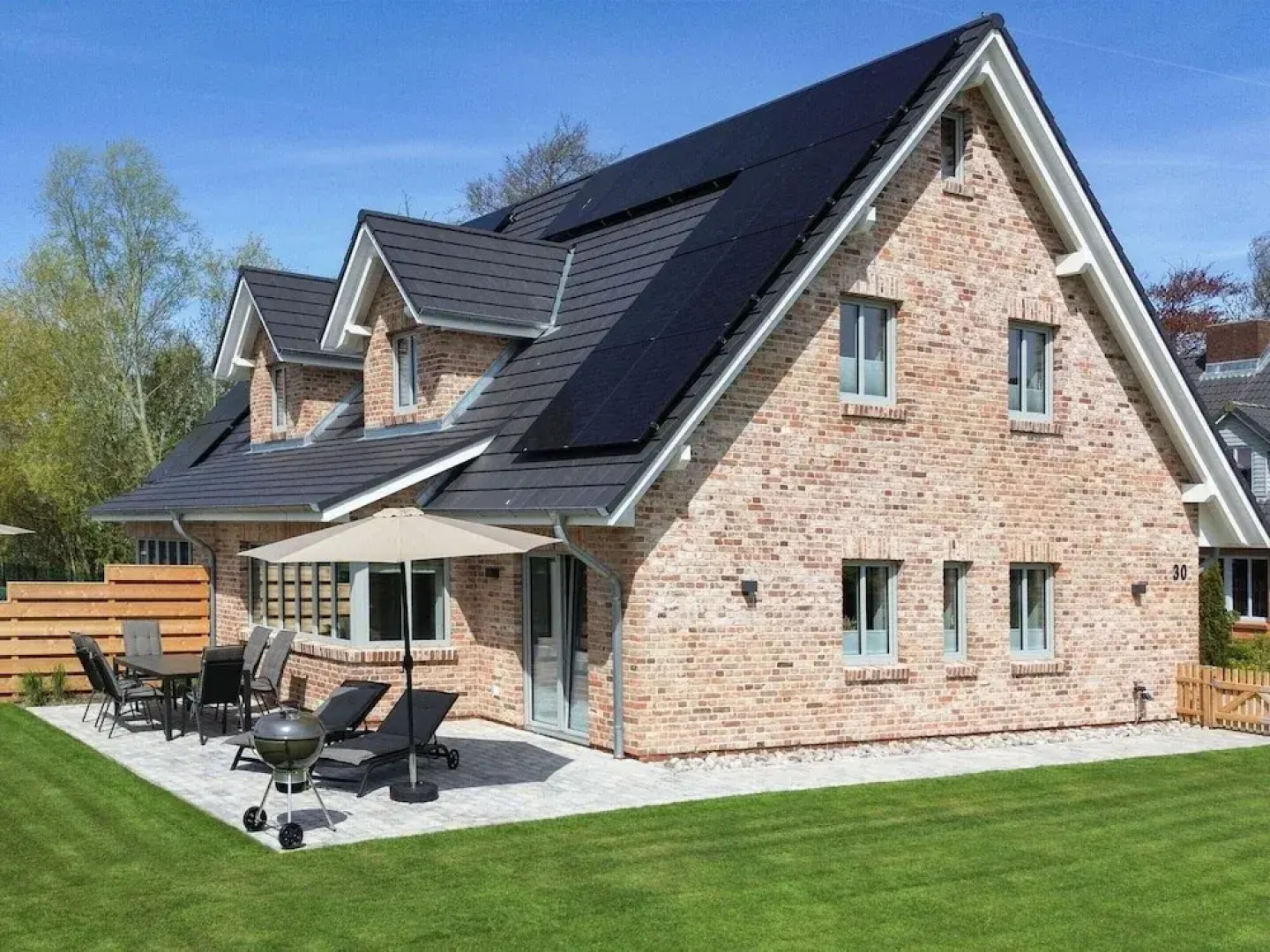 Moderne Doppelhaushalfte in Niebull