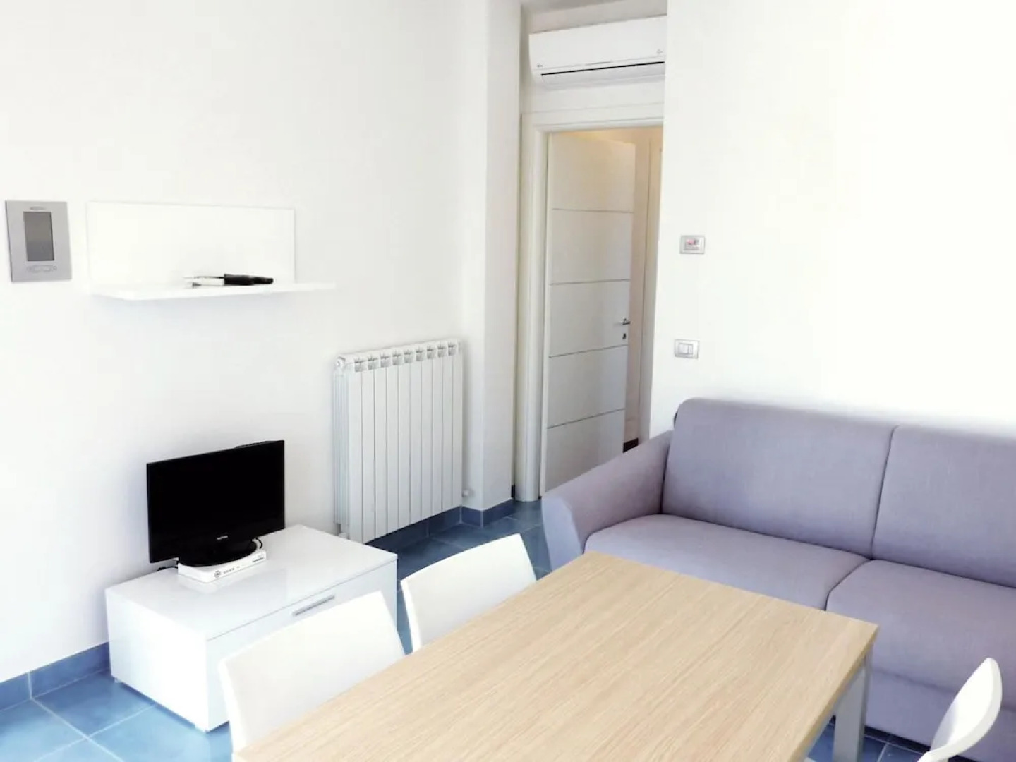 Neat Apartment With air Conditioning Near the Beach