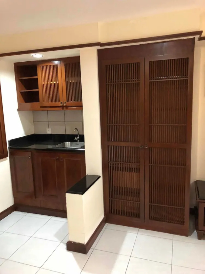 CMK and Private Water Chalet