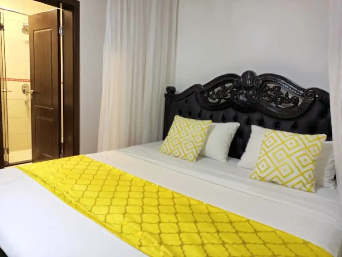 Lux Suites Sultan Palace Town Houses