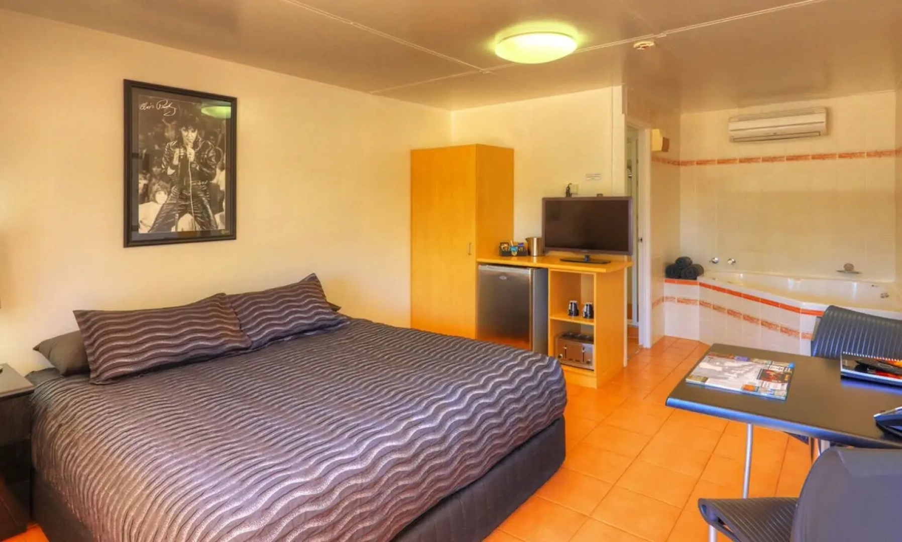 Halls Creek Motel