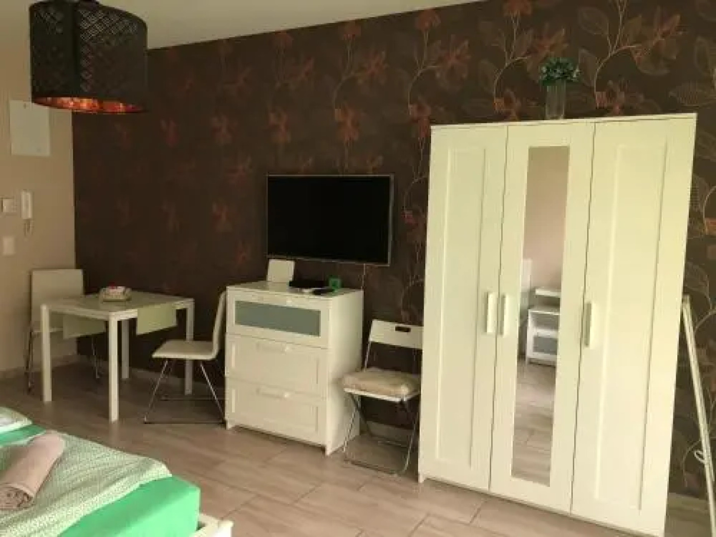 Tóparti Wellness Apartman