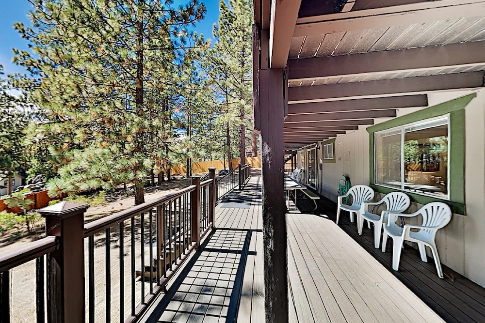 Expansive 7br W/ Hot Tub & Game Room 7 Bedroom Home