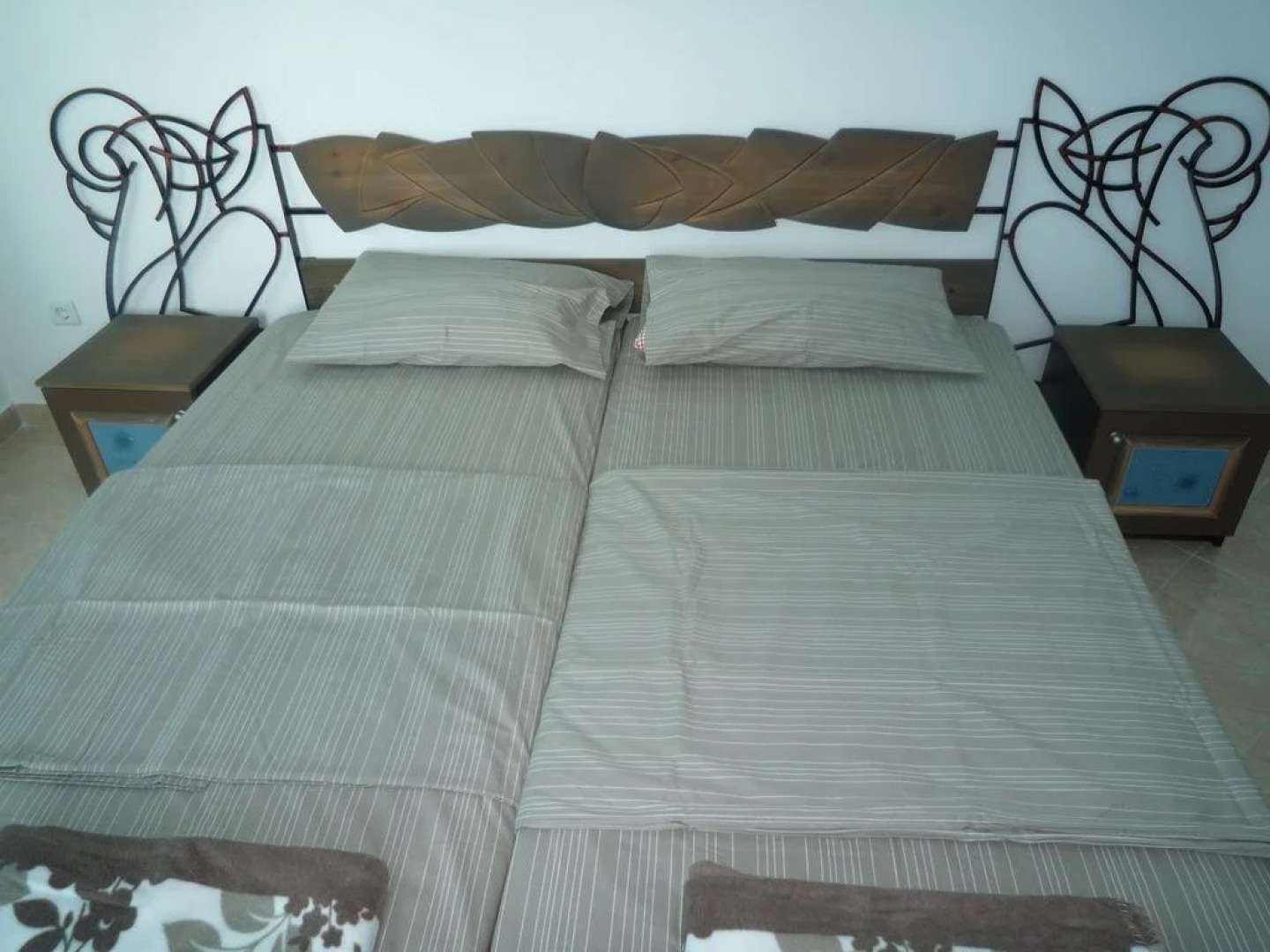 Neva Guest Rooms and Studios