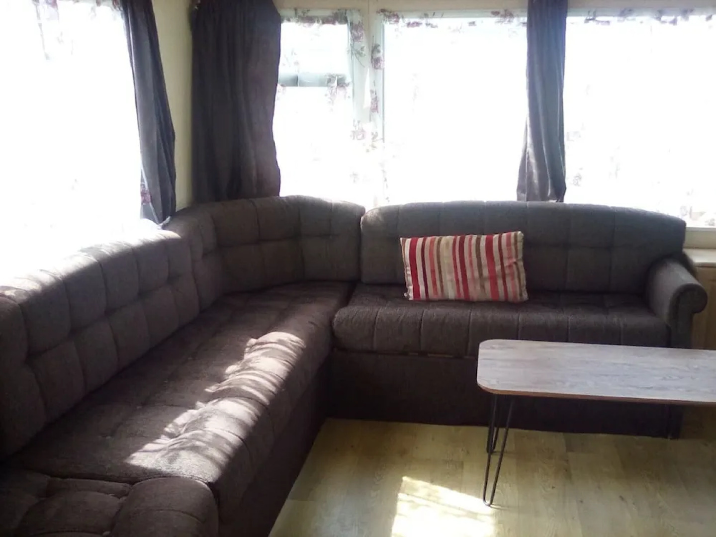 Stunning 3-bed Caravan in Camber Kitesurf Family