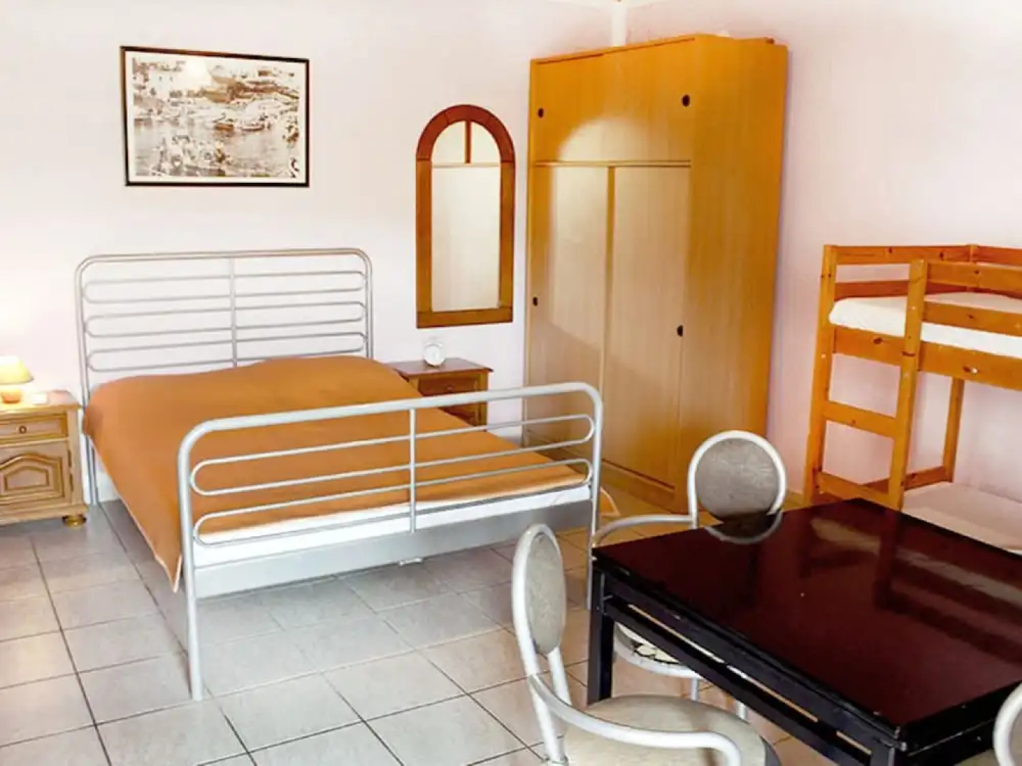 Comfortable Holiday Home in Metajna With Terrace