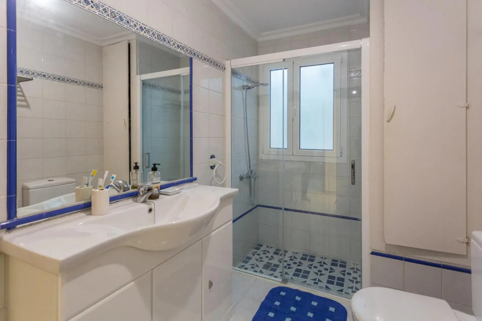 Front line beach with fantastic terrace.