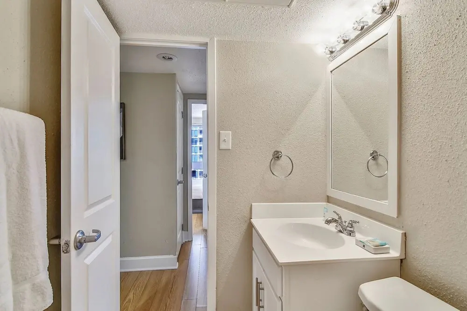 Stay Alfred on Fannin Street