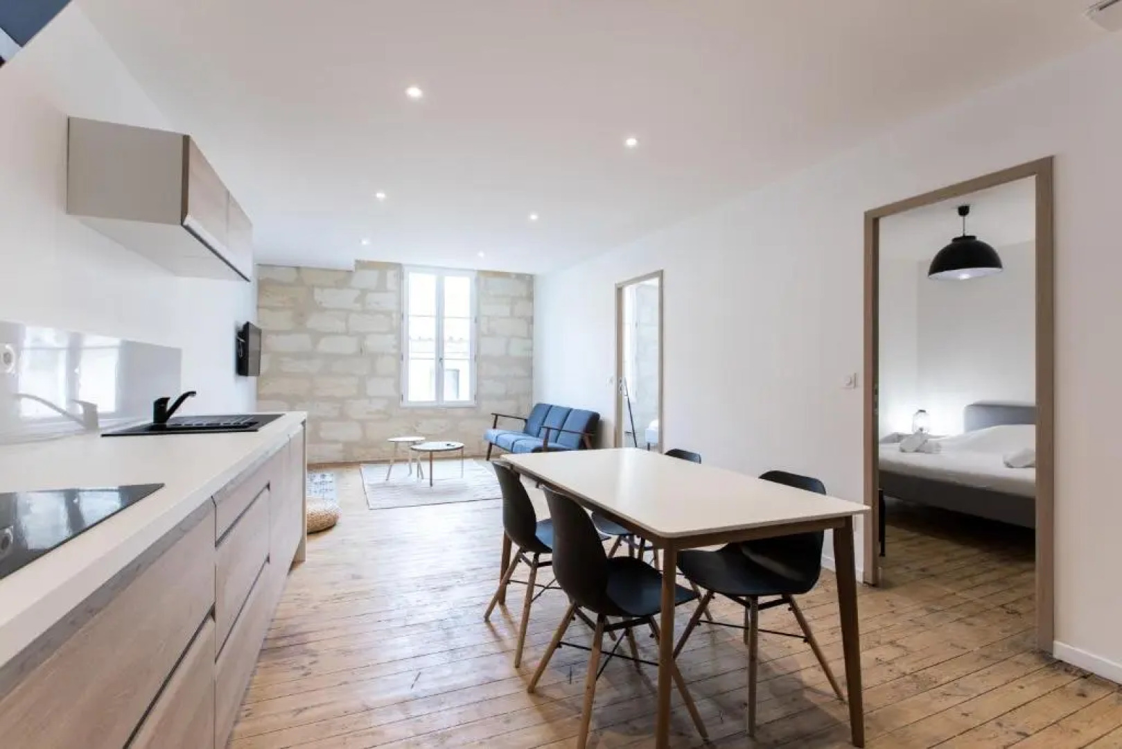 Appartement spacieux et lumineux avec climatisation Halle 1ER