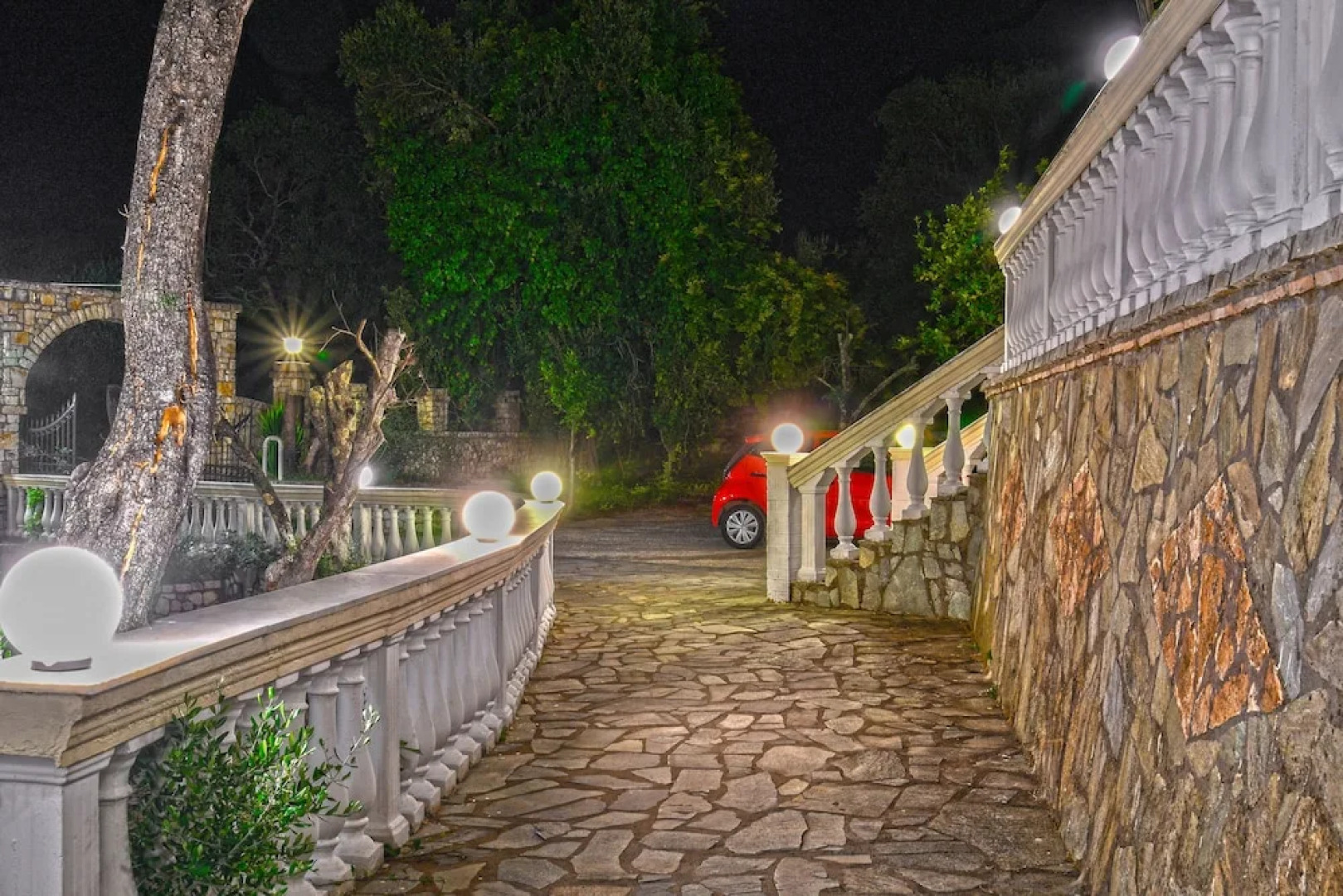 Corfu Room Apartments in a Piecefull and Full of Olive Trees Location