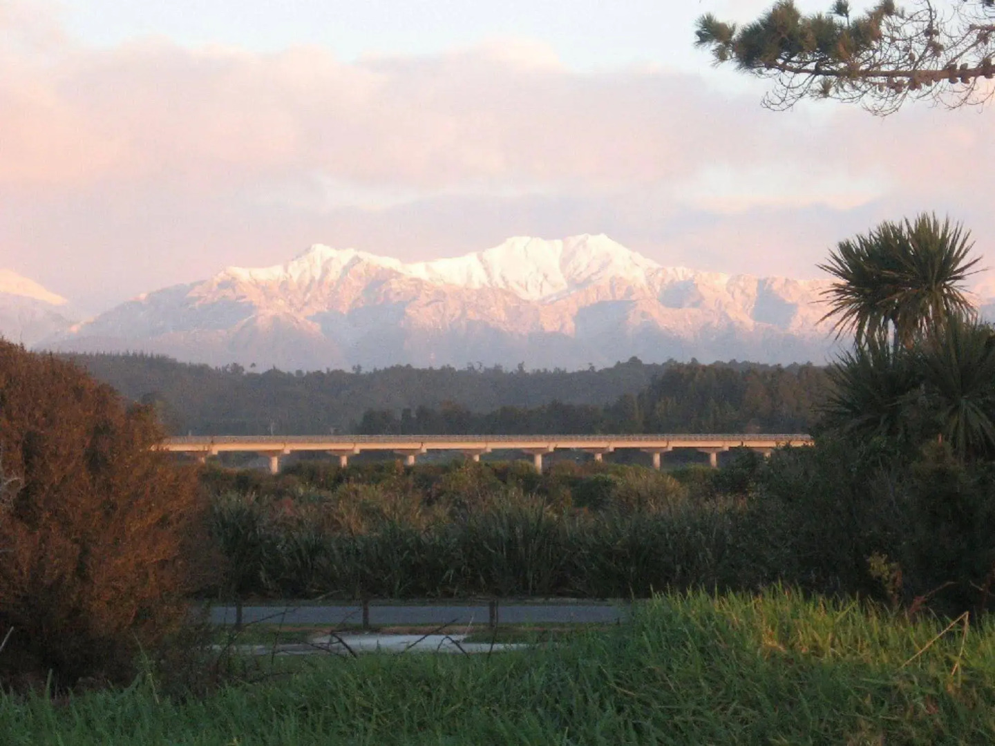 252 Beachside Motels & Holiday Park