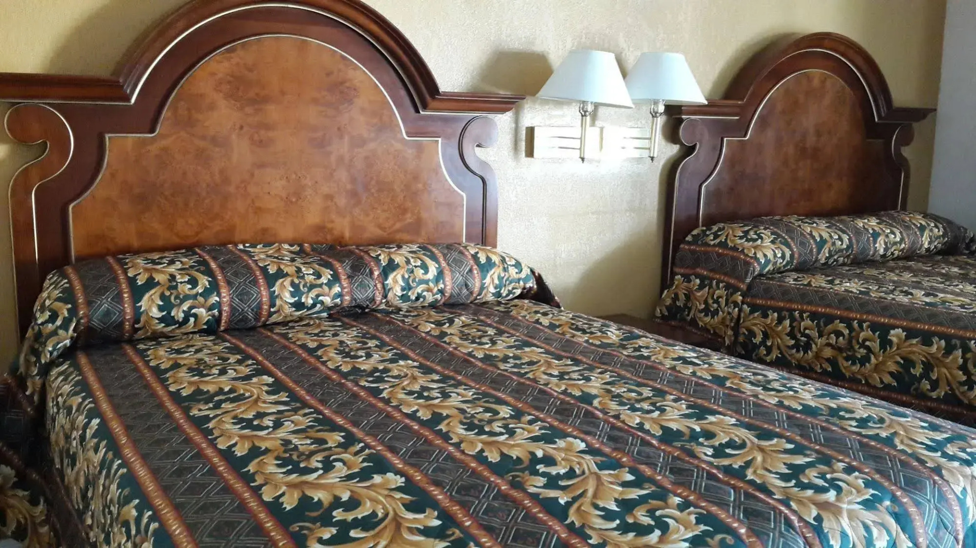 American Regency Inn