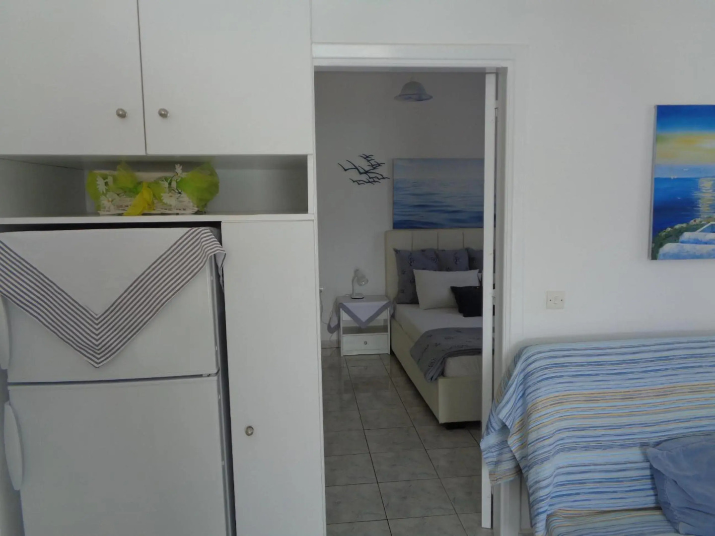 Blue and White Studios & Apartments