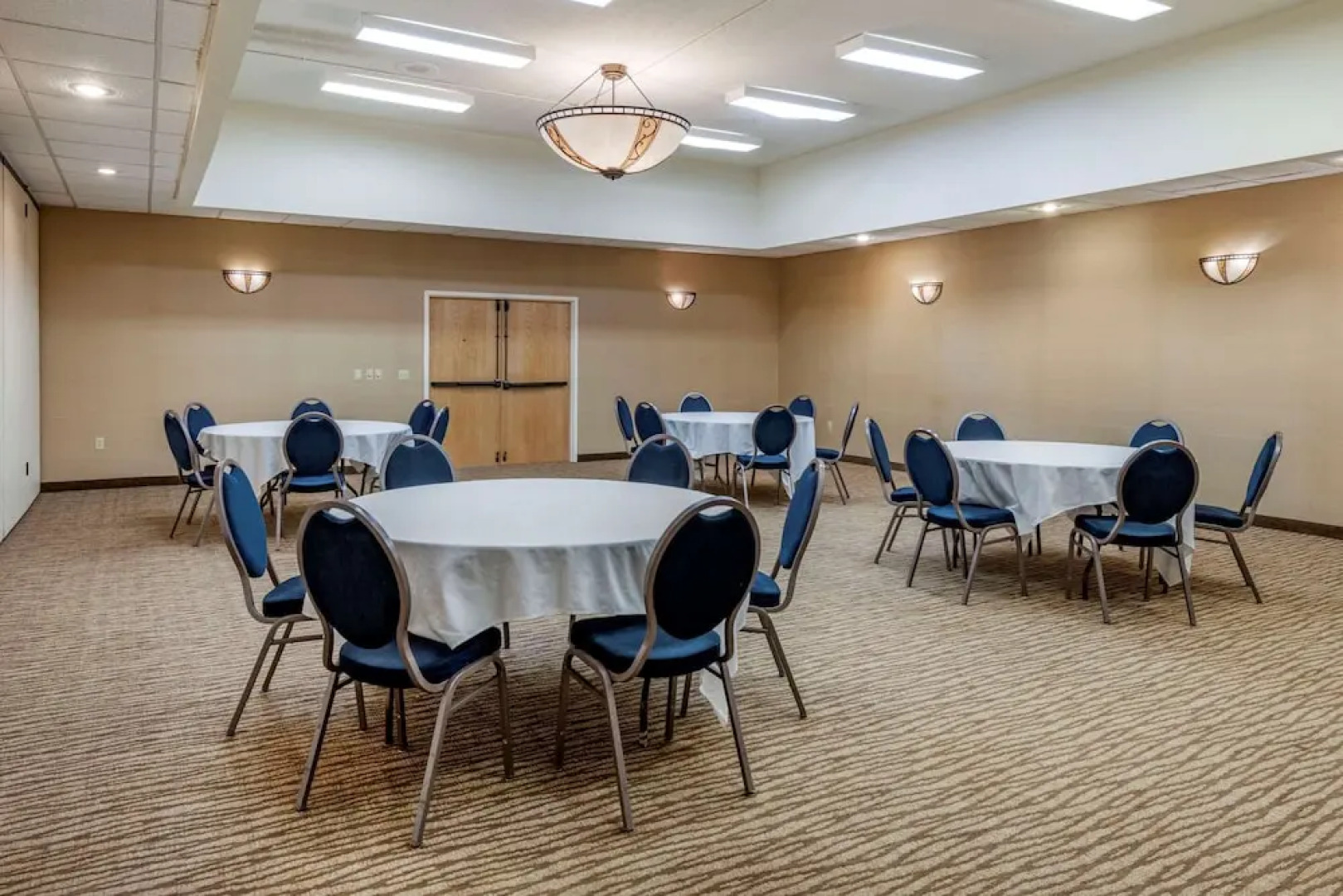 Comfort Inn & Suites Black River Falls