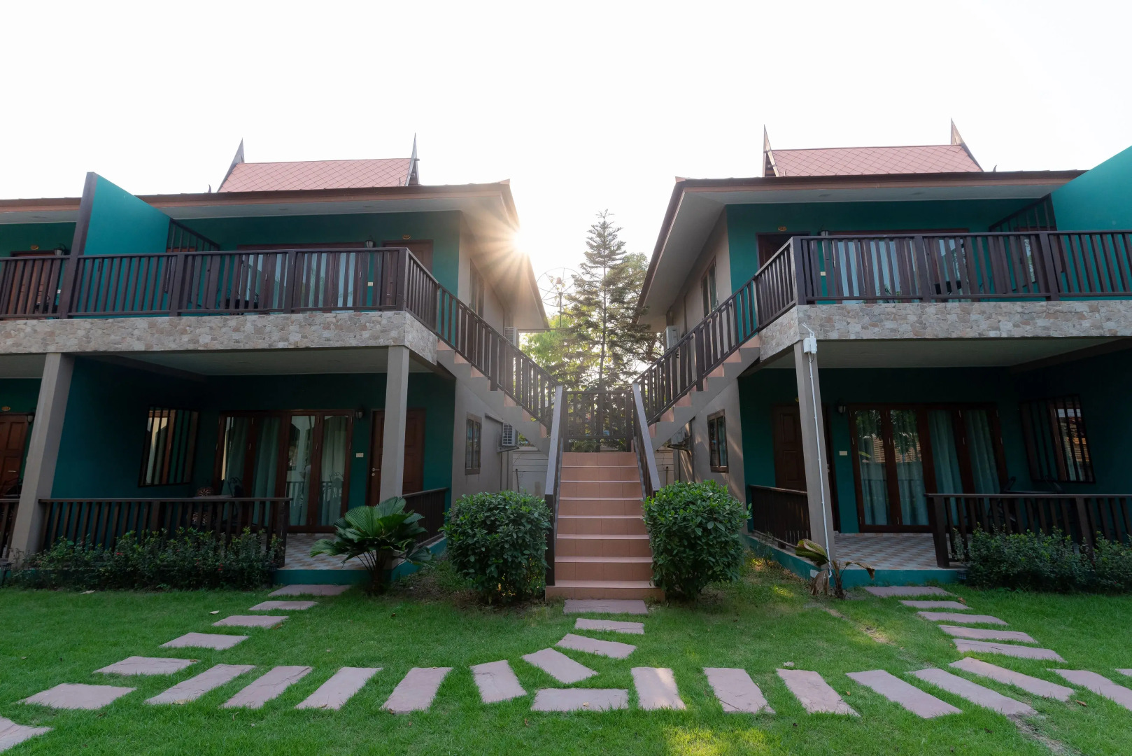 Vanida Resort - Halal