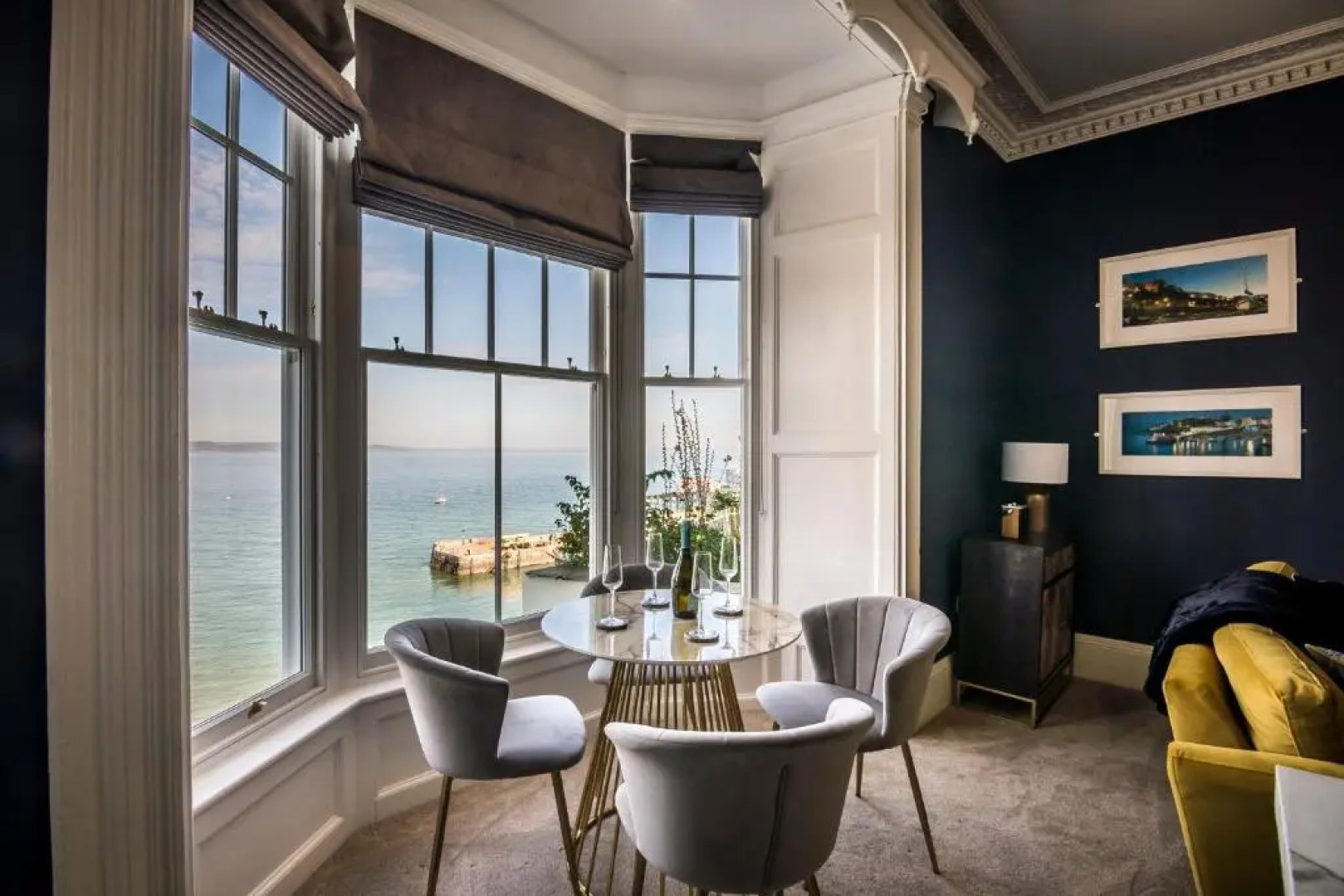 Pieces of Eight - 2 Bedroom Apartment - Tenby - (Windsor House)