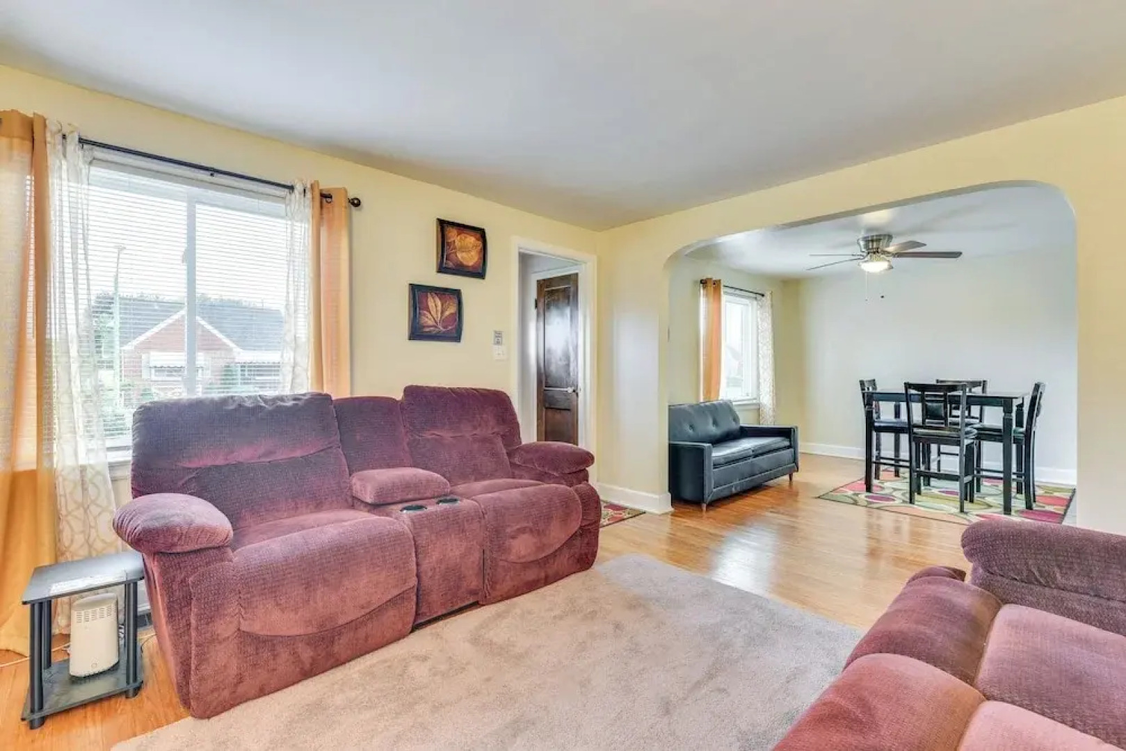 Quiet Cheektowaga Retreat: 23 Mi to Niagara Falls!