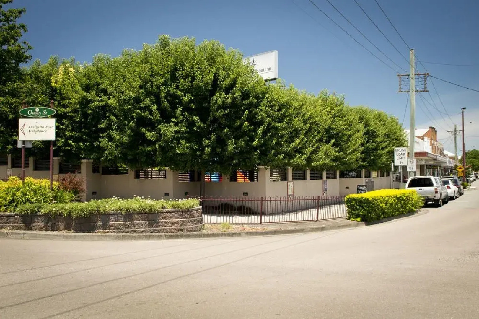 Roundabout Inn Gloucester