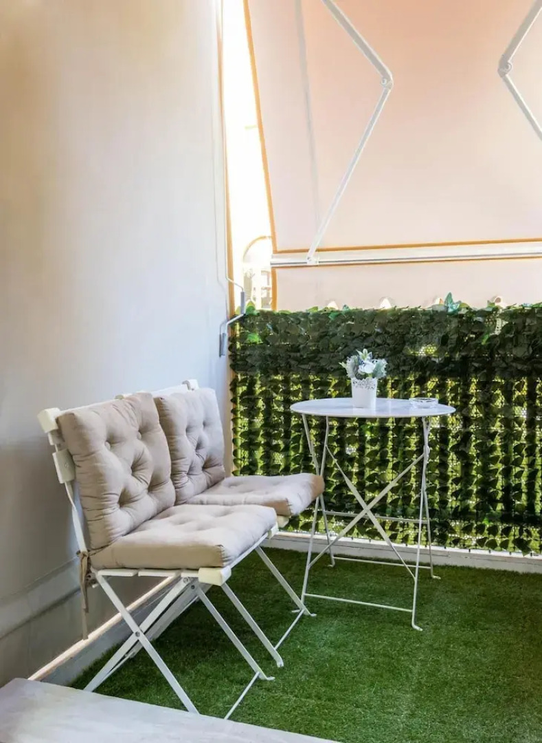 Adorable flat for 4 ppl in Kolonaki