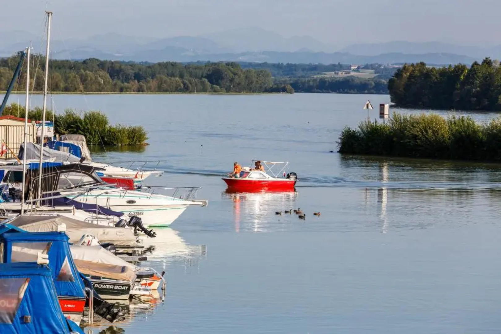 Camping & Pension Au an der Donau
