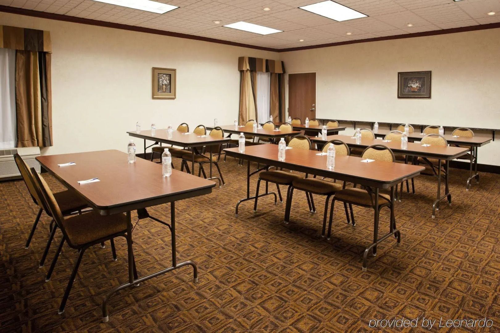 Holiday Inn Express Tiffin by IHG