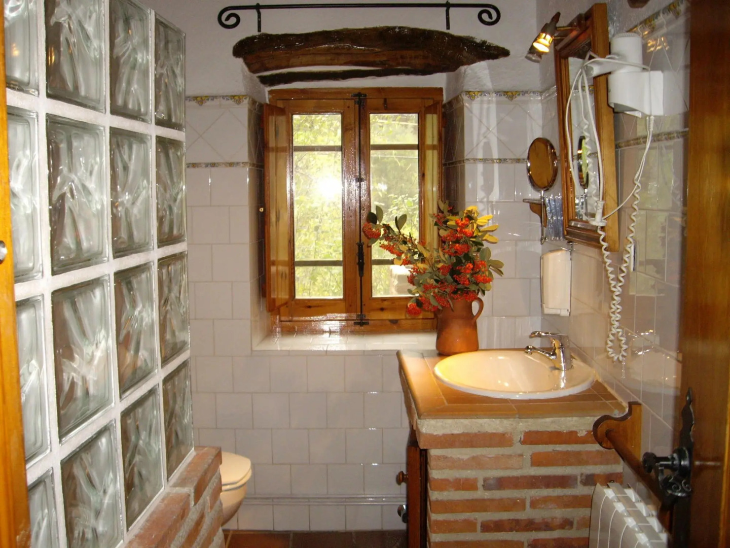 Modern Farmhouse in Valencia de Alcántara With Pool