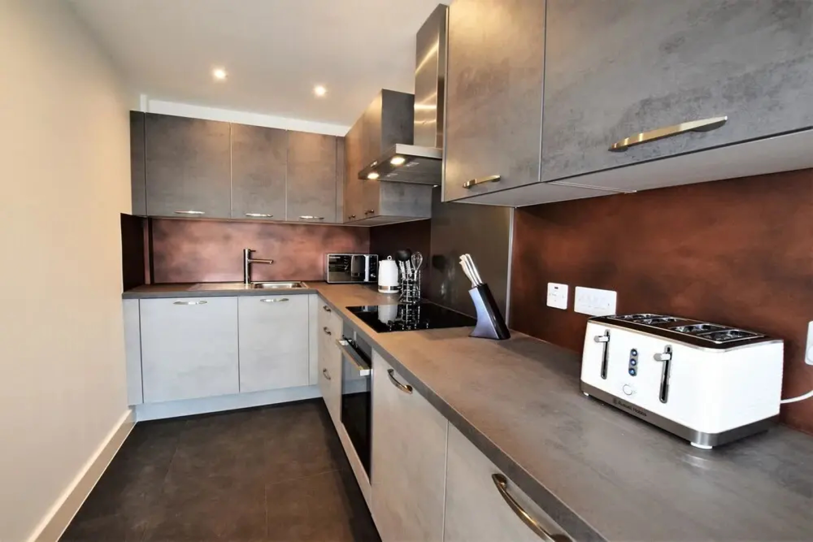 Your Apartment Brunel Loft - No 2