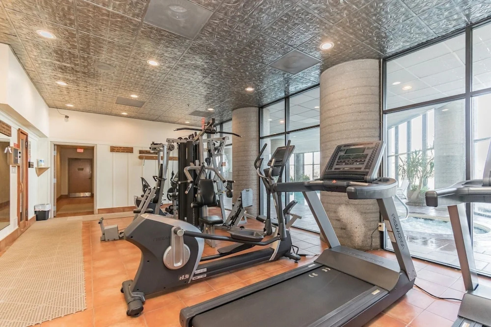 Handsome Condo, View in Sugar Mountain, Heated Pool & Jacuzzi by RedAwning