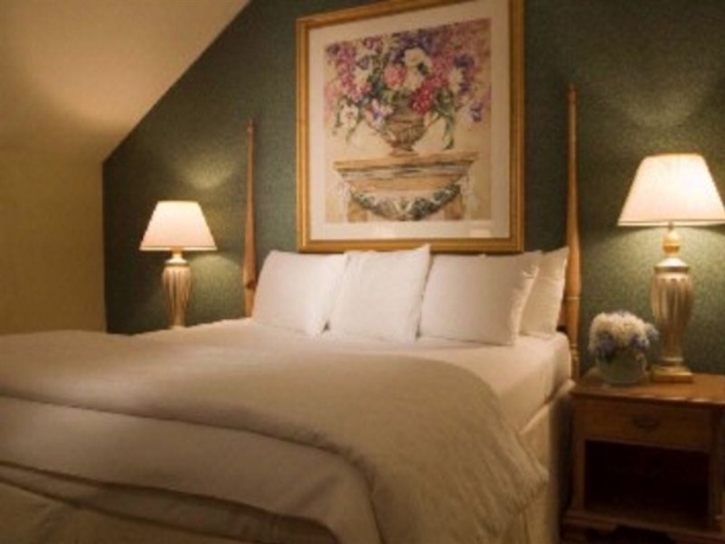 The Latham Georgetown Hotel