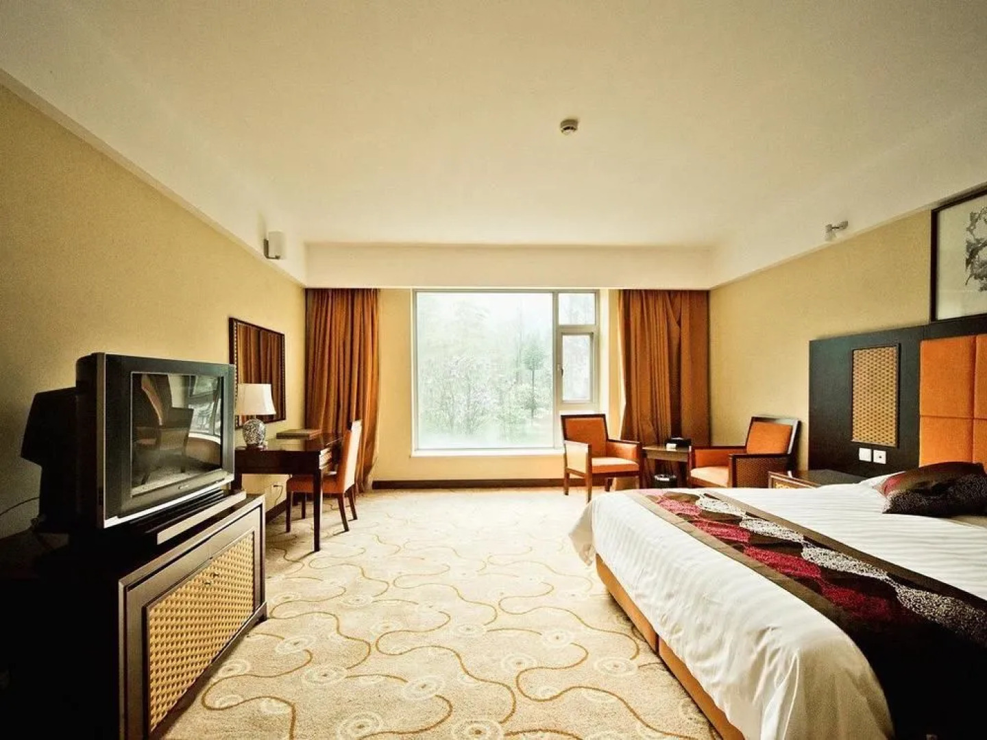 Emeishan Huasheng Spa Hotel