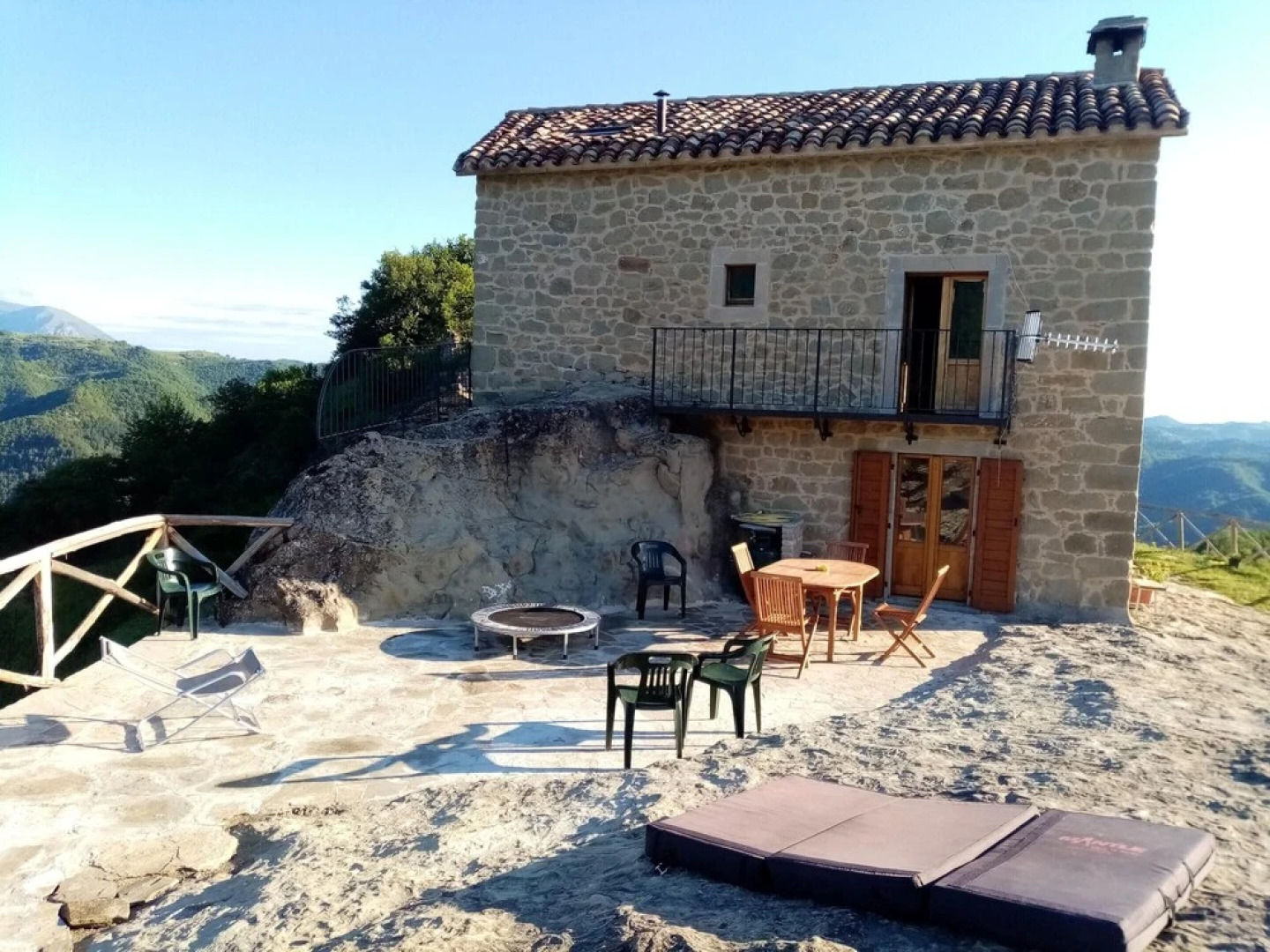 Chalet With 2 Bedrooms in Meschia, With Wonderful sea View and Furnished Garden Near the Slopes