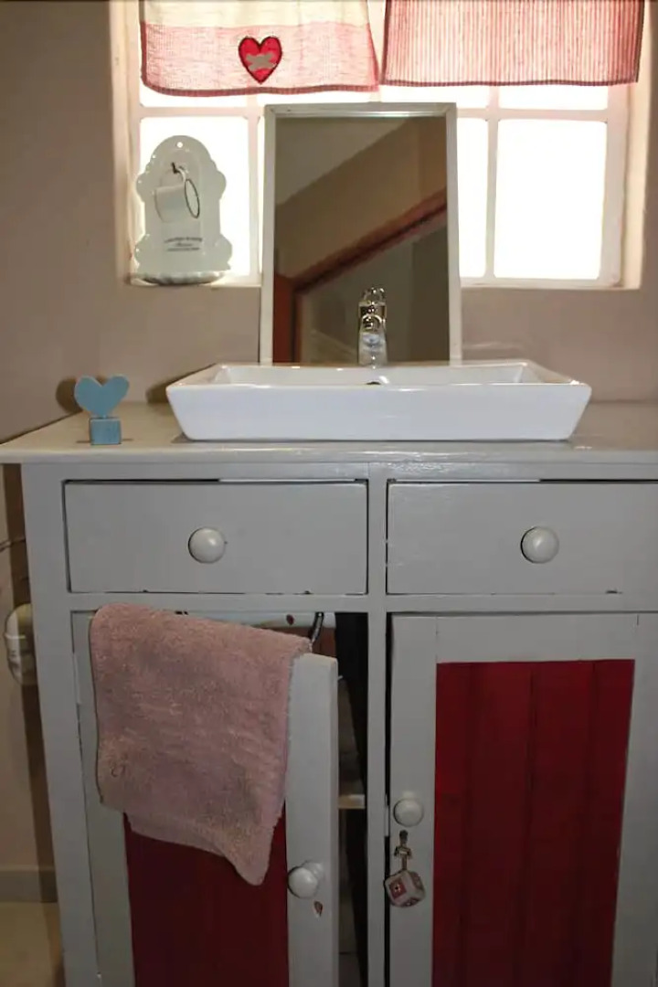 Homestead Guesthouse and Coffee Shoppe