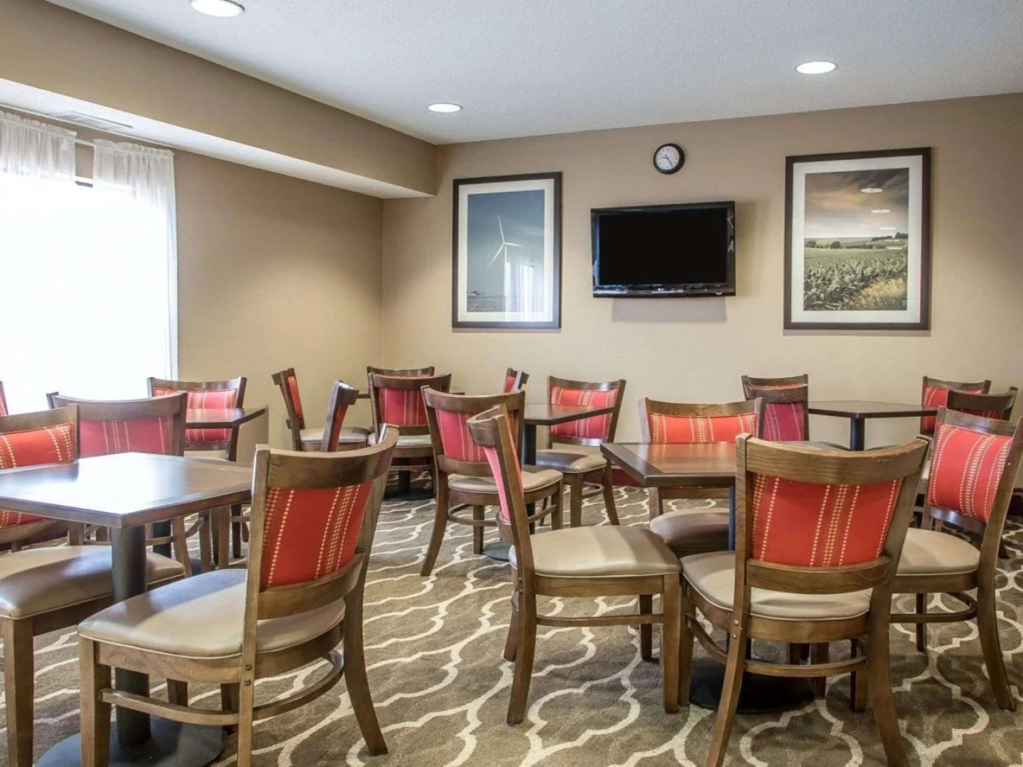 Comfort Inn Walcott near Davenport