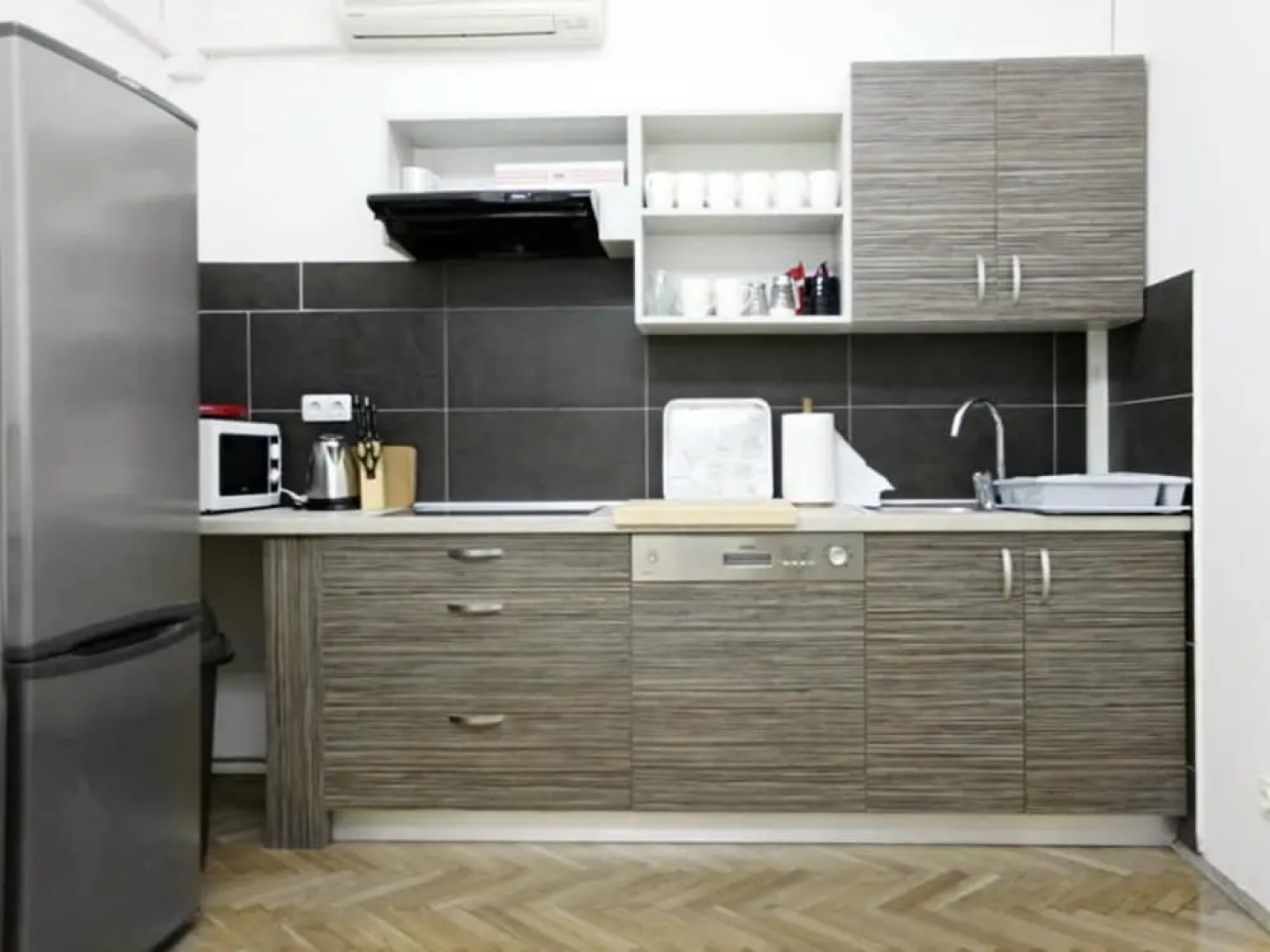 Whole Wide World Hostel