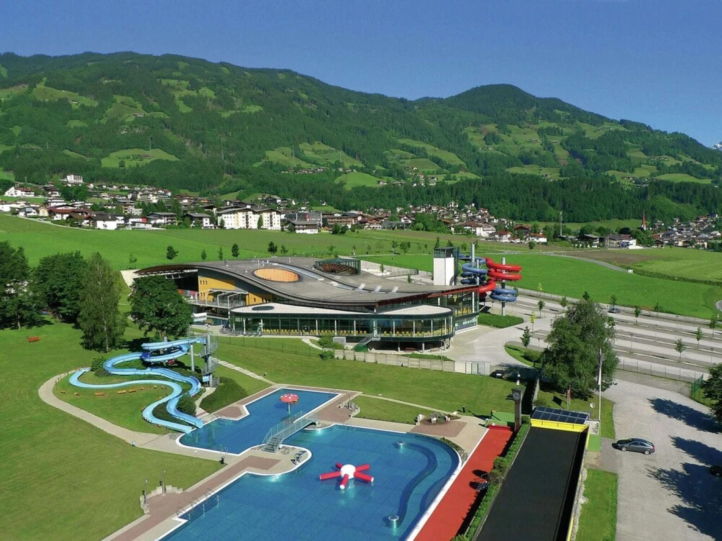 Spacious Apartment in Kaltenbach With Garage