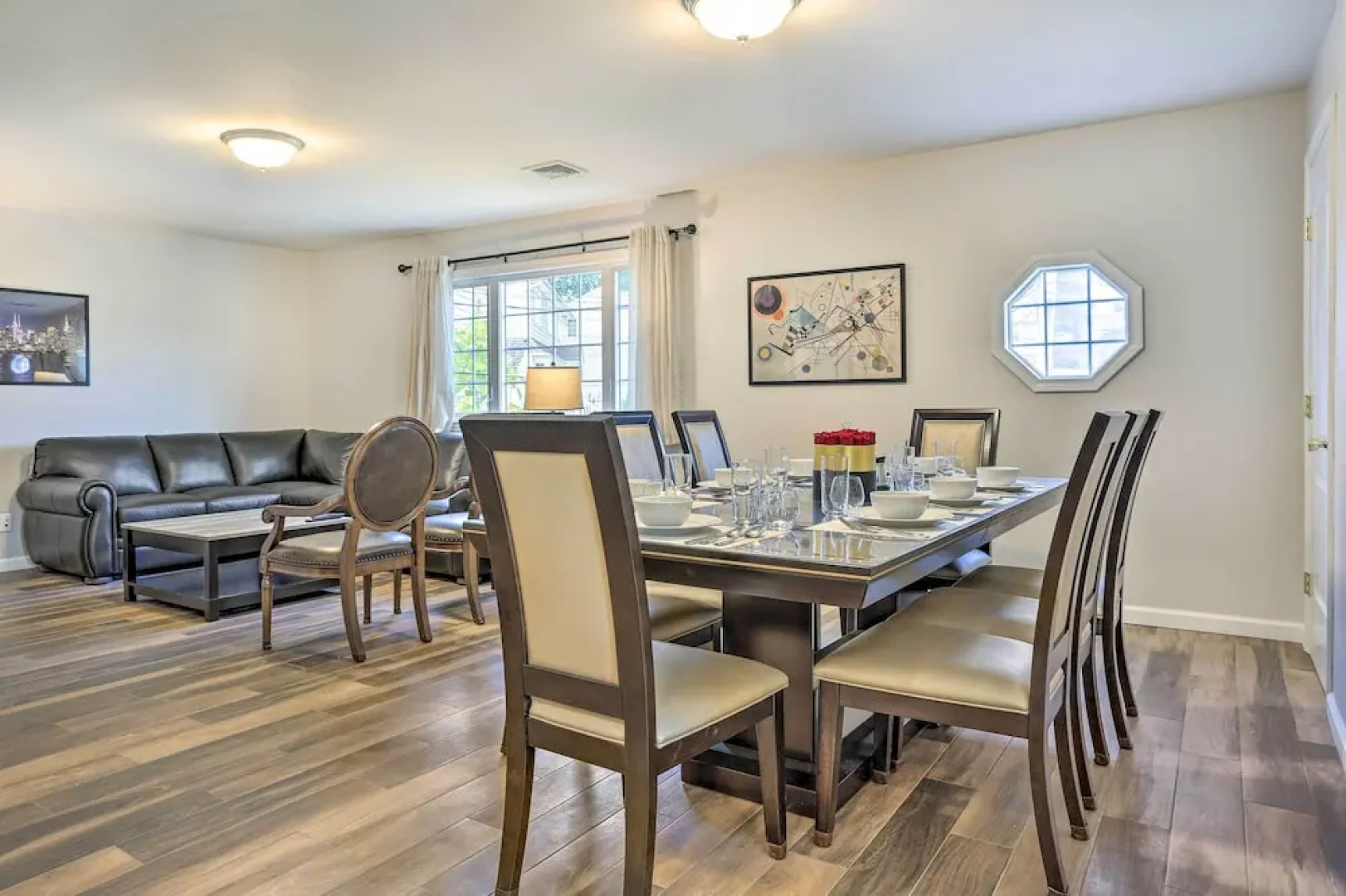 Ideally Located Glen Cove Apartment!